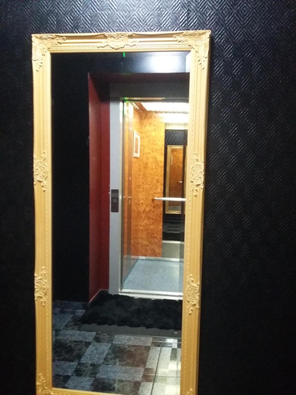 日出公寓酒店 Sint-Jans-Molenbeek 外观 照片
